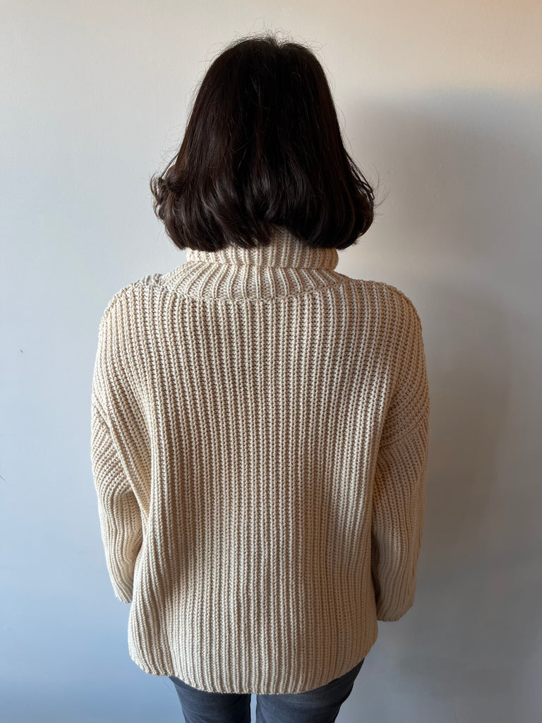 Ravalina Sweater