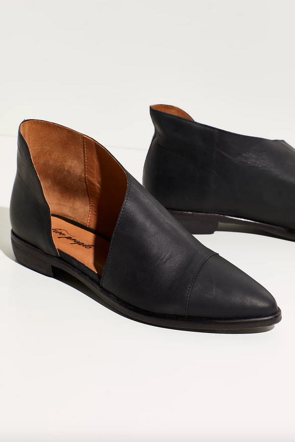 Royale 2025 flat shoe