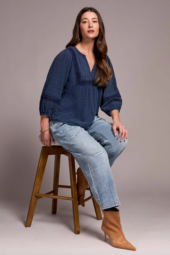 Mia Blouse