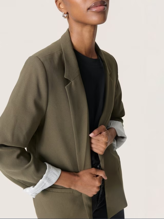 Shirley Cuff Blazer