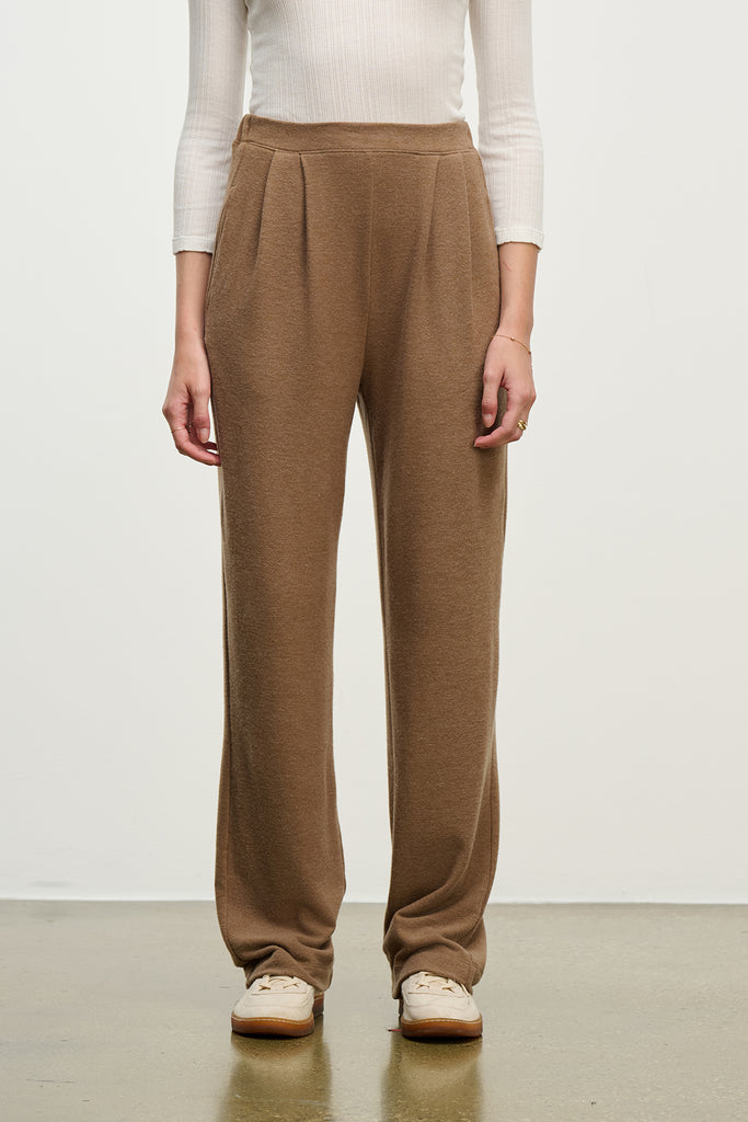 Eliya Pant
