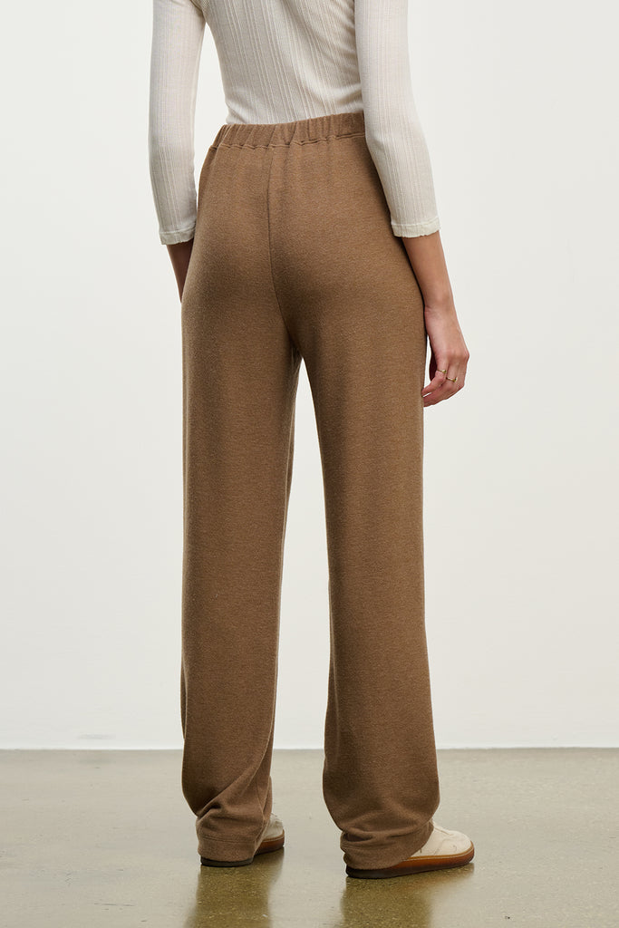 Eliya Pant