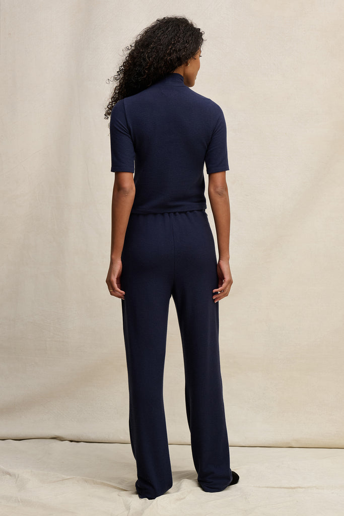Eliya Pant